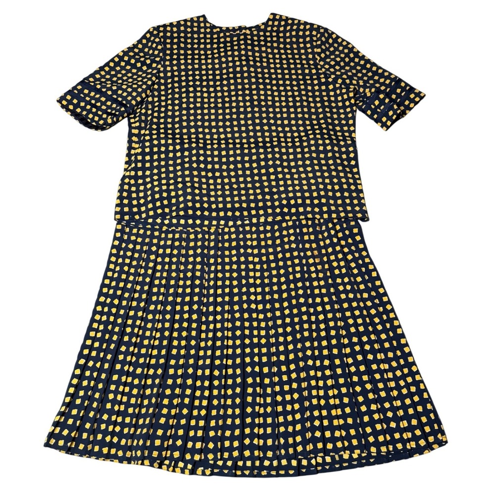 Vtg Le Suit Petite Navy Yellow Square Print 2 Piece Skirt Set Blouse Pleated 14P